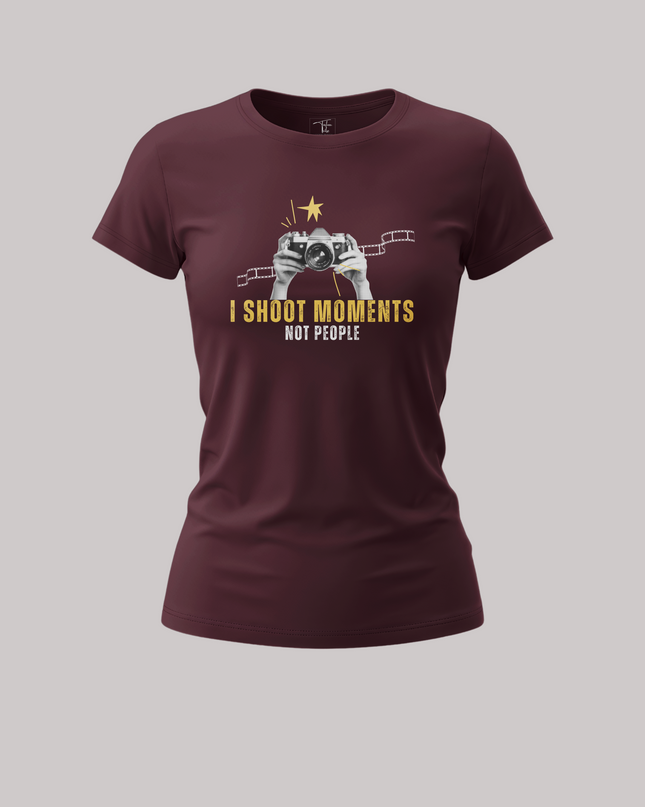 I Shoot Moments Not People Camera Print Women's Classic T-Shirt