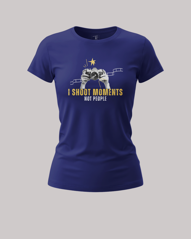 I Shoot Moments Not People Camera Print Women's Classic T-Shirt