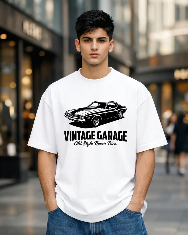 Vintage Garage Old Style Never Dies Oversized Classic T-Shirt