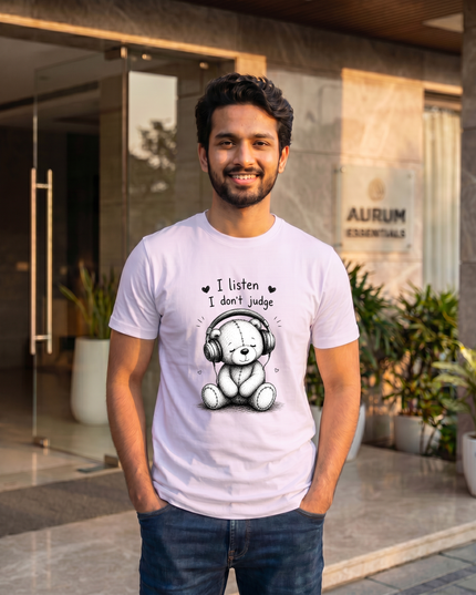 I Listen I Don’t Judge Print Regular Fit Classic Crew T-Shirt