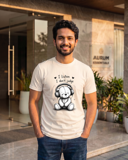 I Listen I Don’t Judge Print Regular Fit Classic Crew T-Shirt